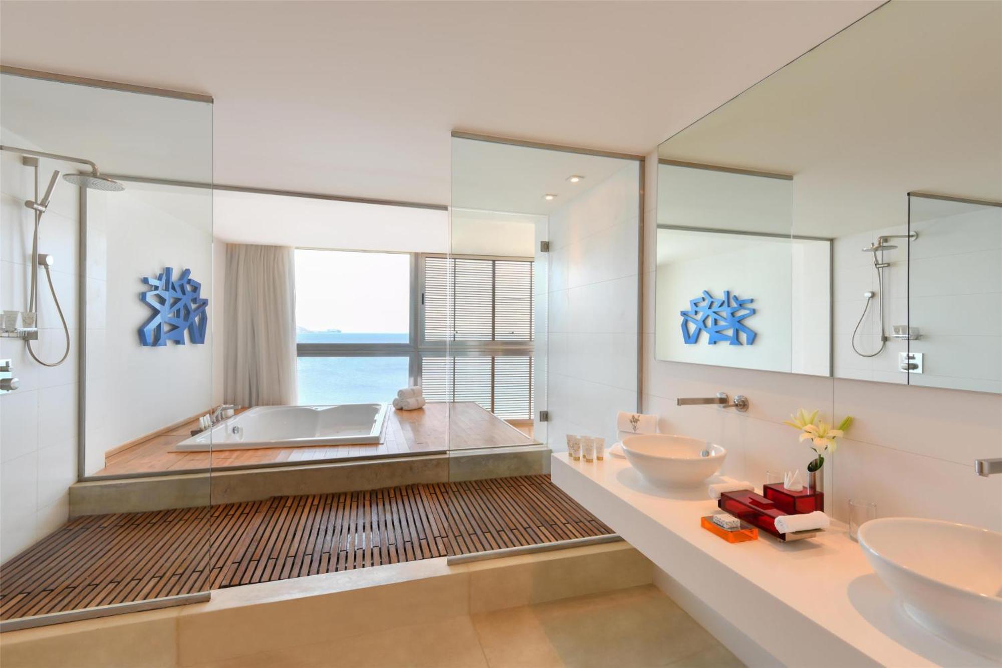Suite Executive con Letto King-Size e Vista Mare Panoramica